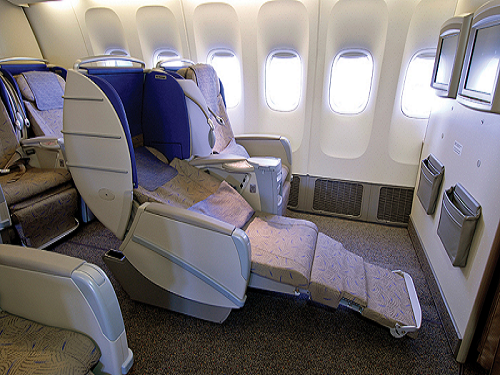 asiana airlines cabin